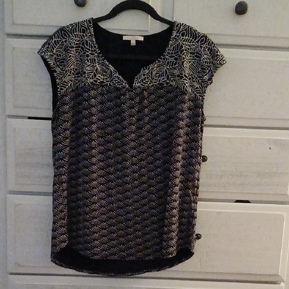 Elegant Black and White Women's Top